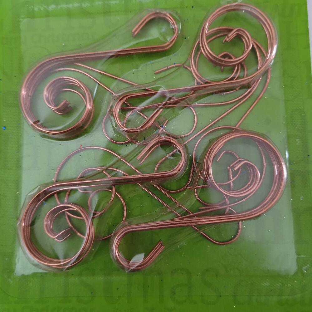 Versatile Decorative Hook Collection - 3 Unique Designs - Picture 6 of 9